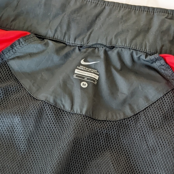Nike Lightweight Jacket Windbreaker - Picture 6 of 8